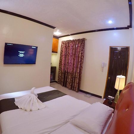 The Executive Villa Inn & Suites Davao Номер фото