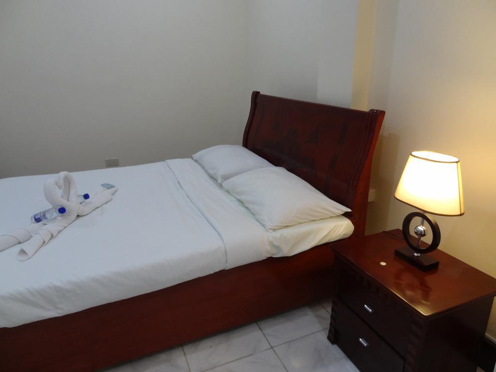 The Executive Villa Inn & Suites Davao Экстерьер фото