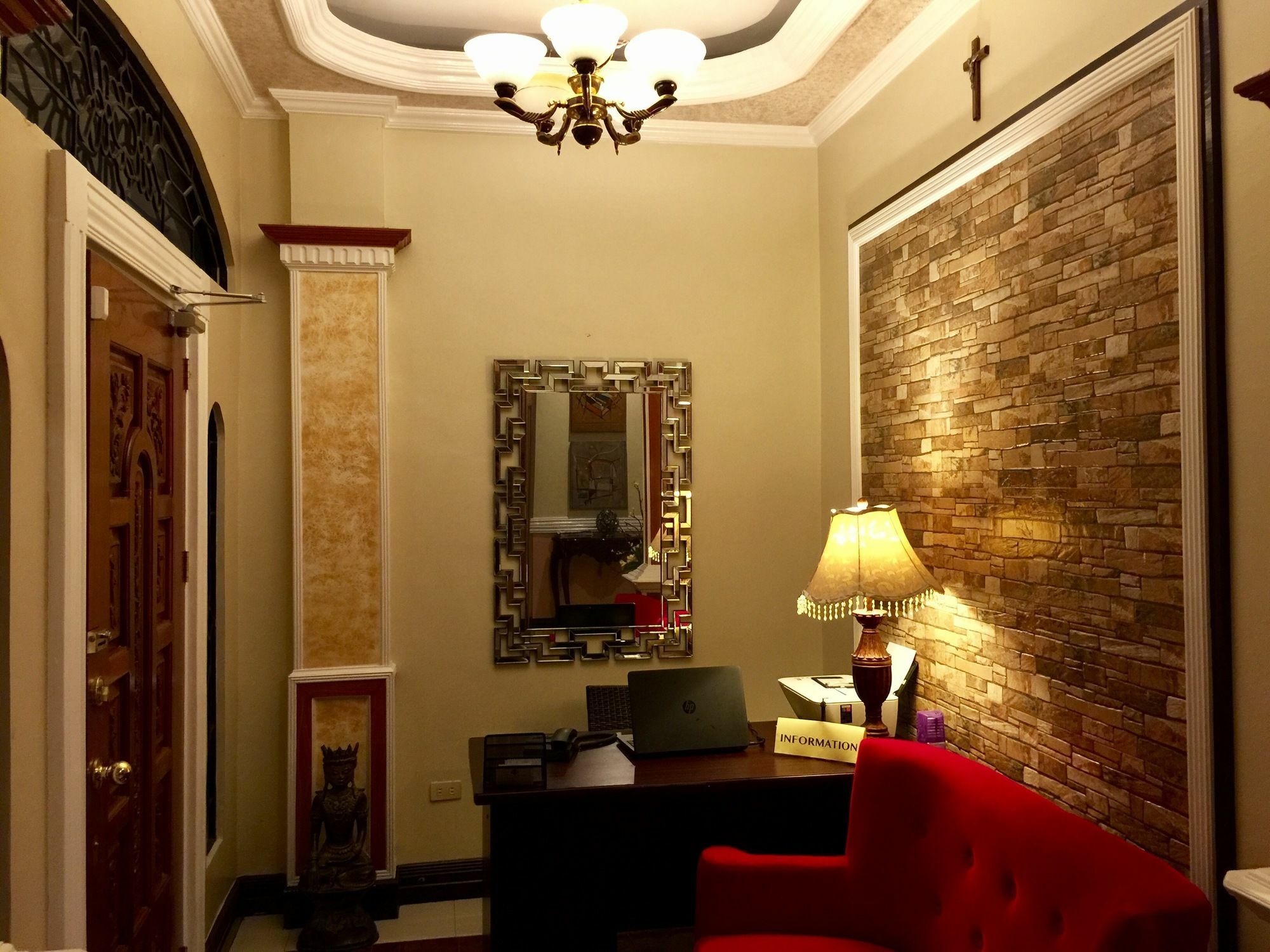 The Executive Villa Inn & Suites Davao Экстерьер фото